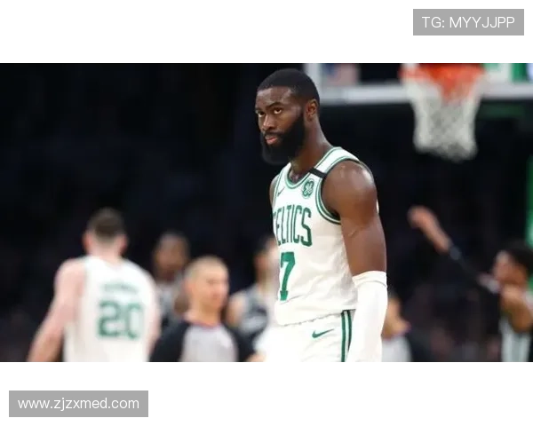 杰伦布朗盛赞米诺特潜力称其将成联盟顶尖球员