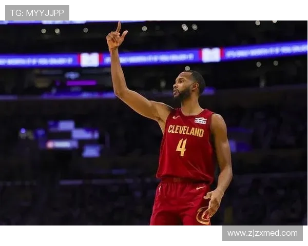 小莫布里全能表现助力球队攻防稳定贡献21分5板4助2断2帽精彩数据回顾